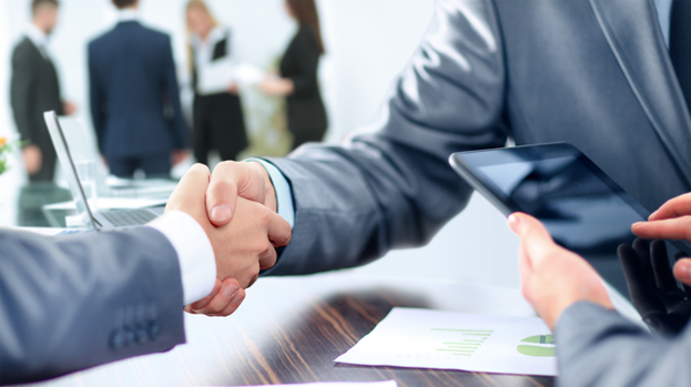 Apretón de manos de negocios