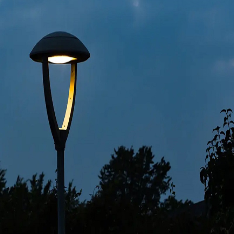 Guía de luces LED para tiendas: lúmenes, temperatura de color y tipos de luminarias 2026